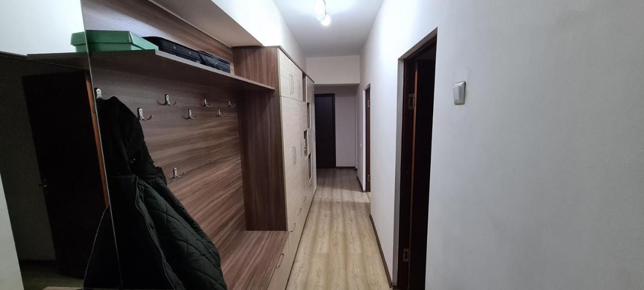 Flat In Central Bishkek Luaran gambar